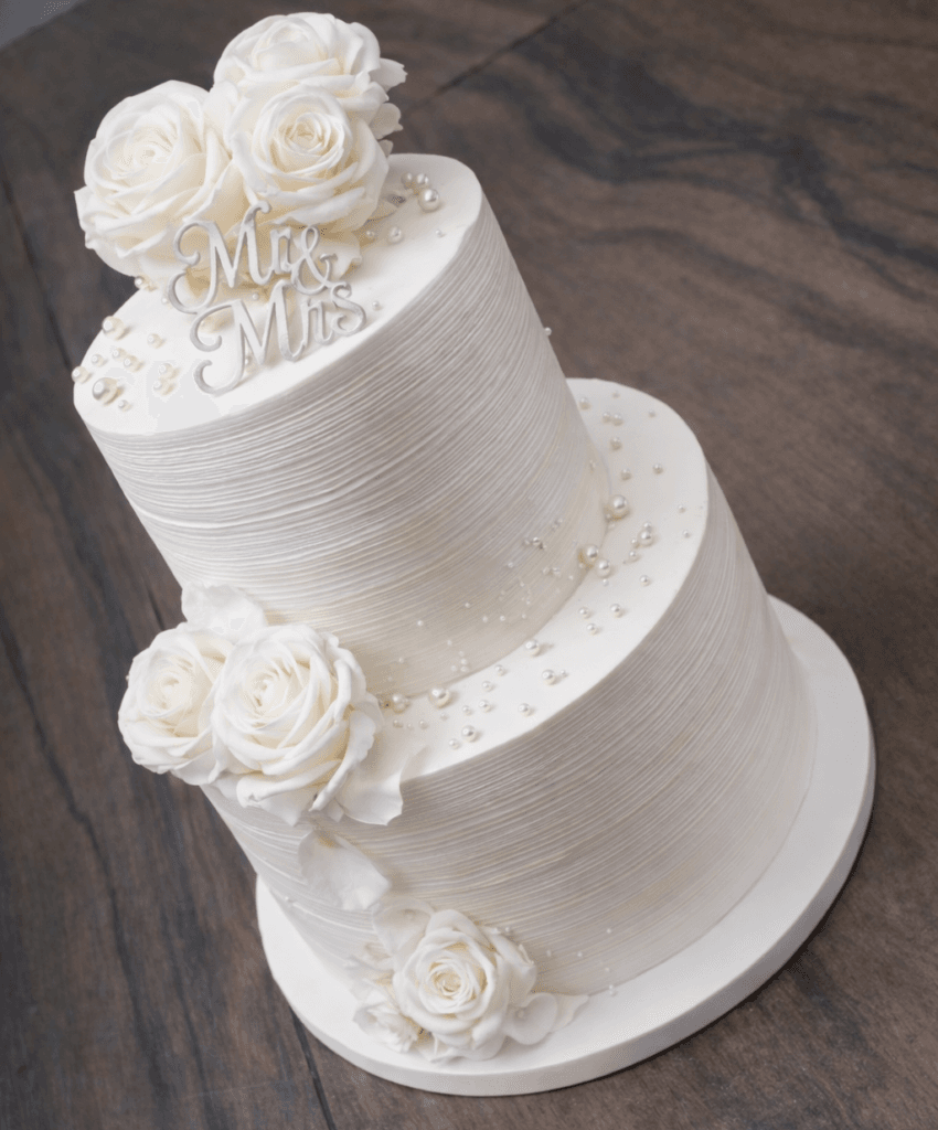 online cake delivery in Kerala Wedding cake