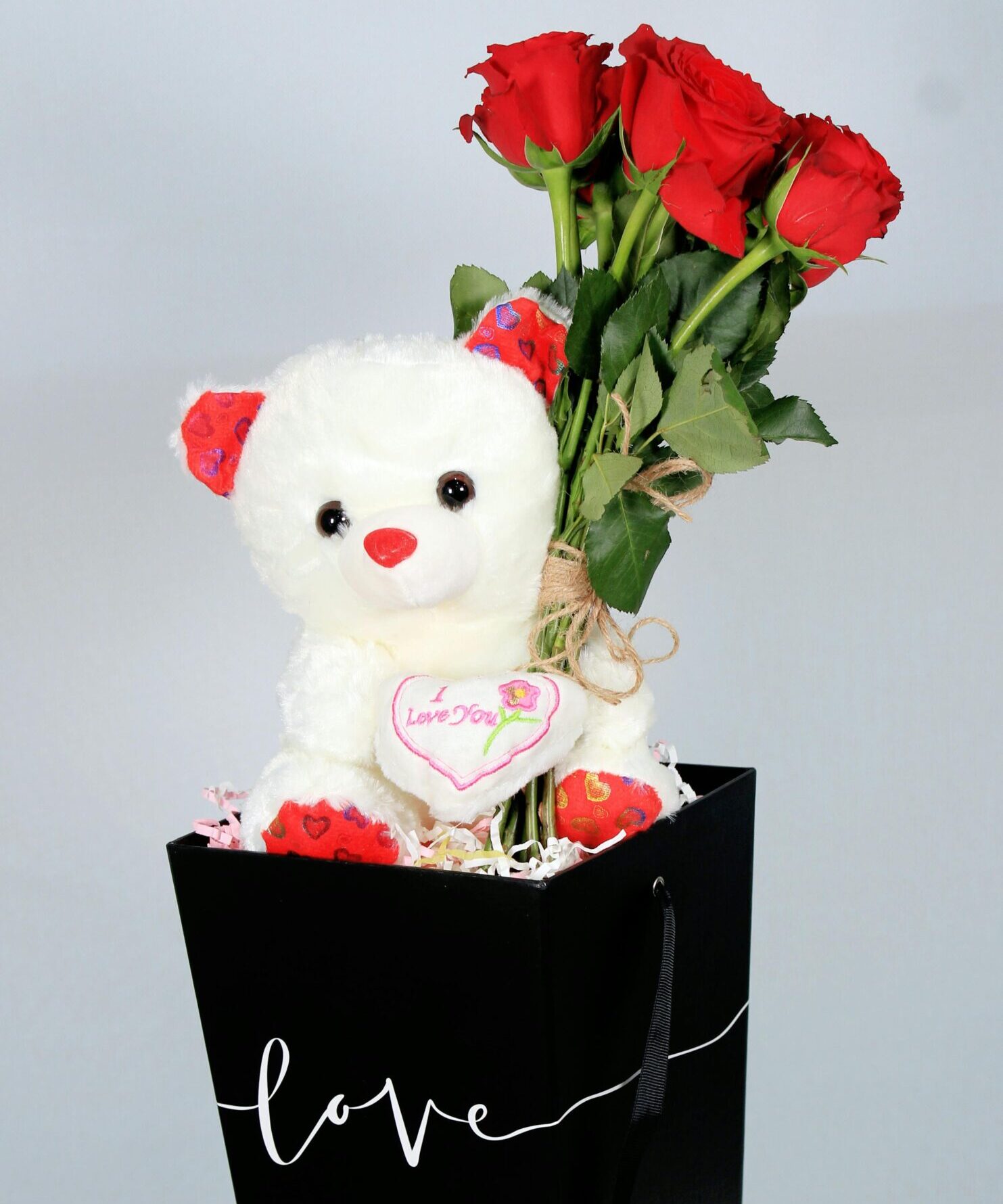 TEDDY WITH ROSES HAMPER