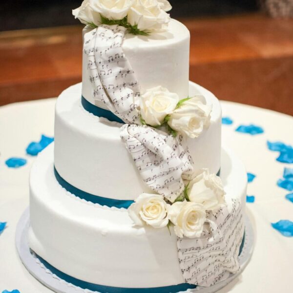WEDDING CAKE