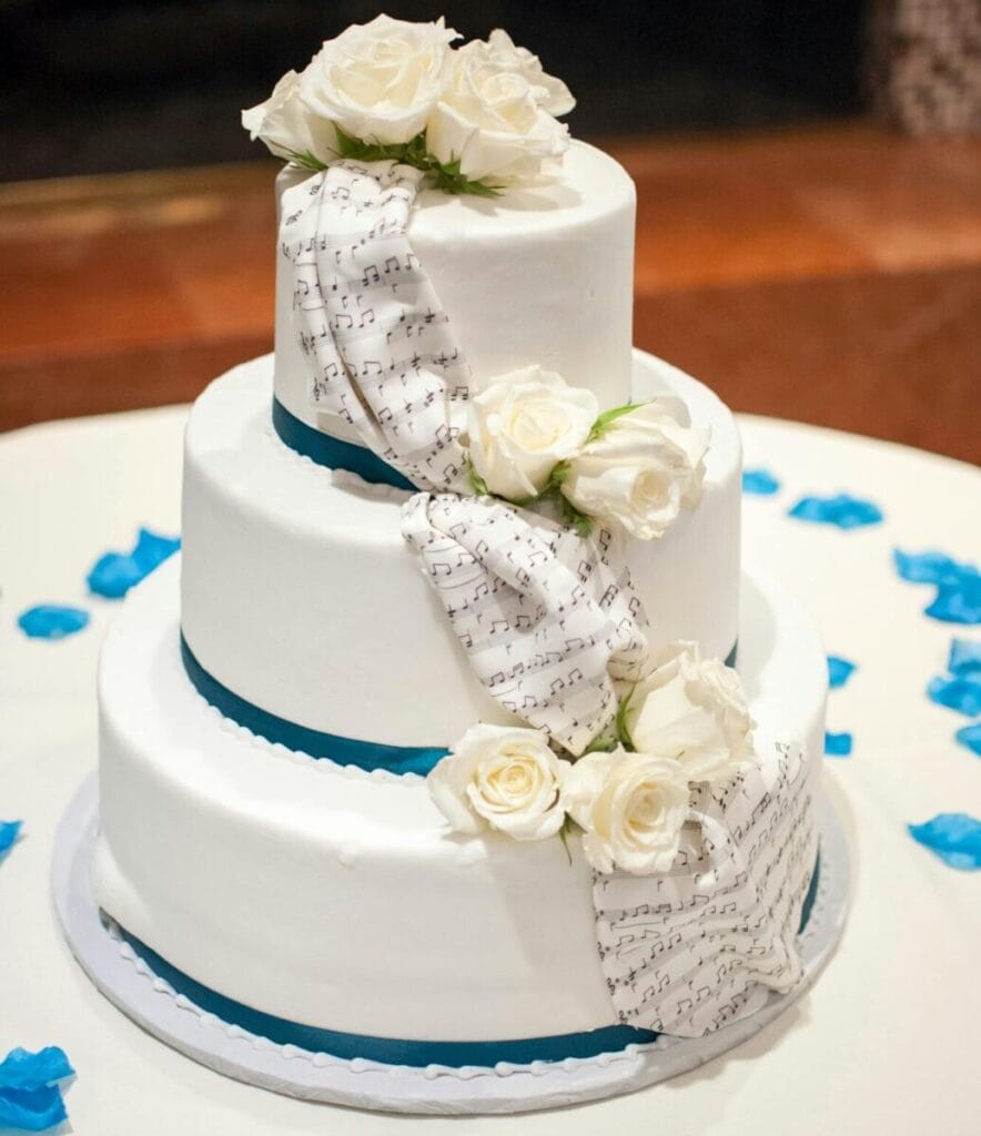 WEDDING CAKE